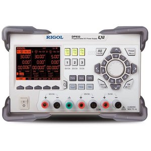 Fuente de alimentación programable RIGOL DP832